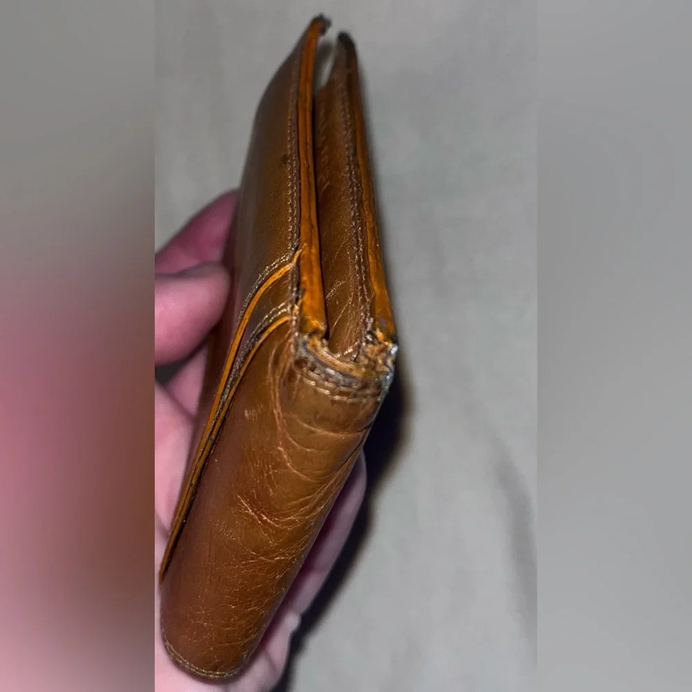 VINTAGE Remo Tulliani Thin Light Brown (Caramel) Soft Leather Bifold Wallet